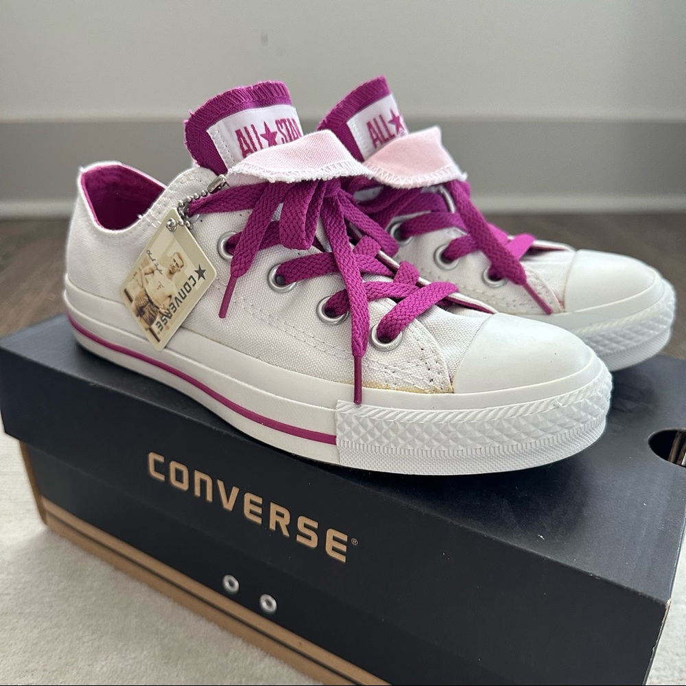 Converse All Star Low Top White/Magenta (NWT)